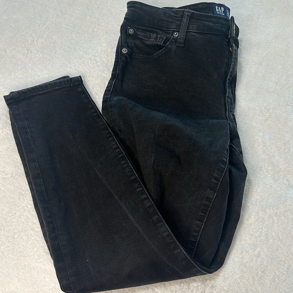 👖GAP Universal Legging Jeans